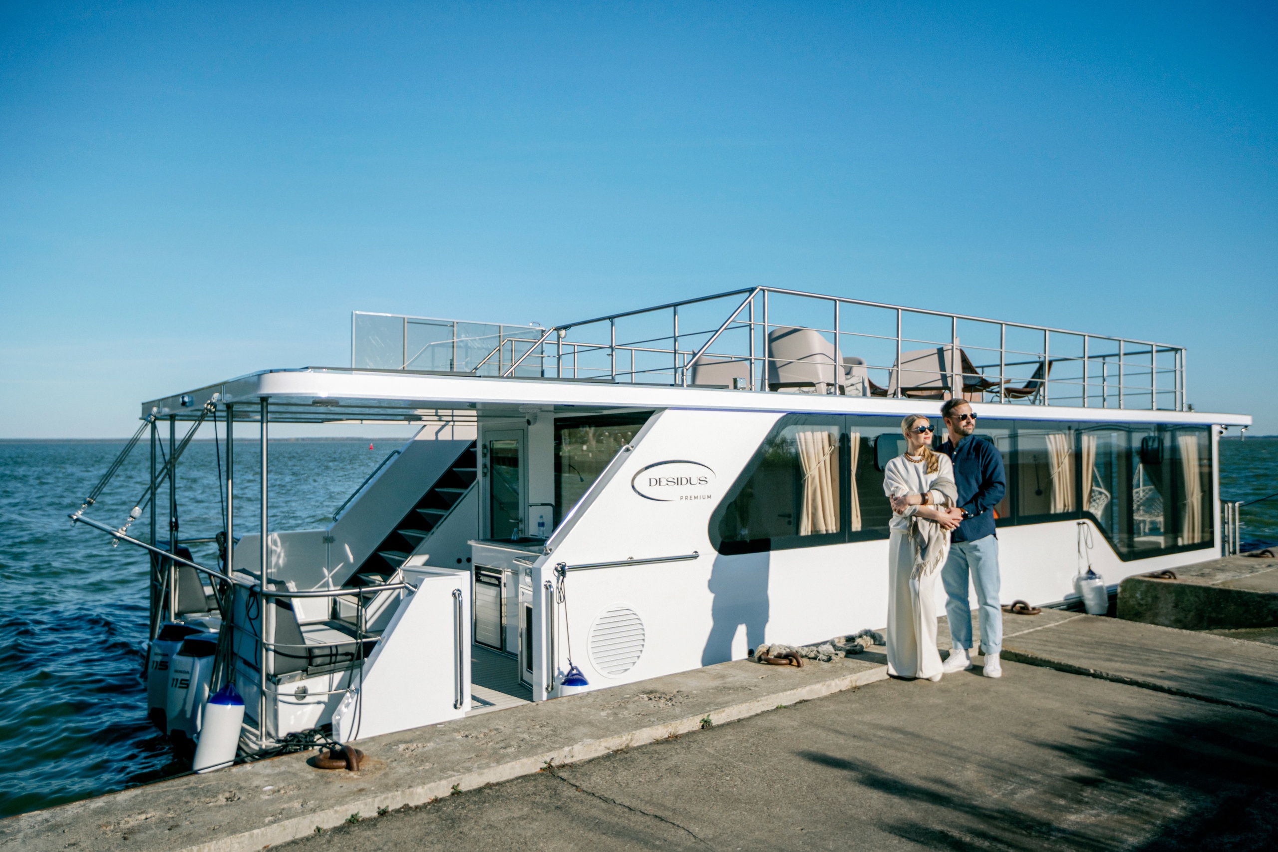 DESIDUS Lake Suite
